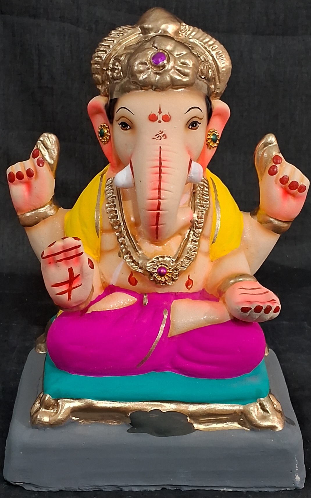 A-पद्मासन-राणी