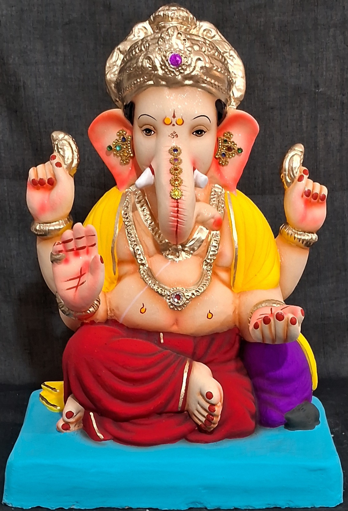C-सुखनिधी M-लाल