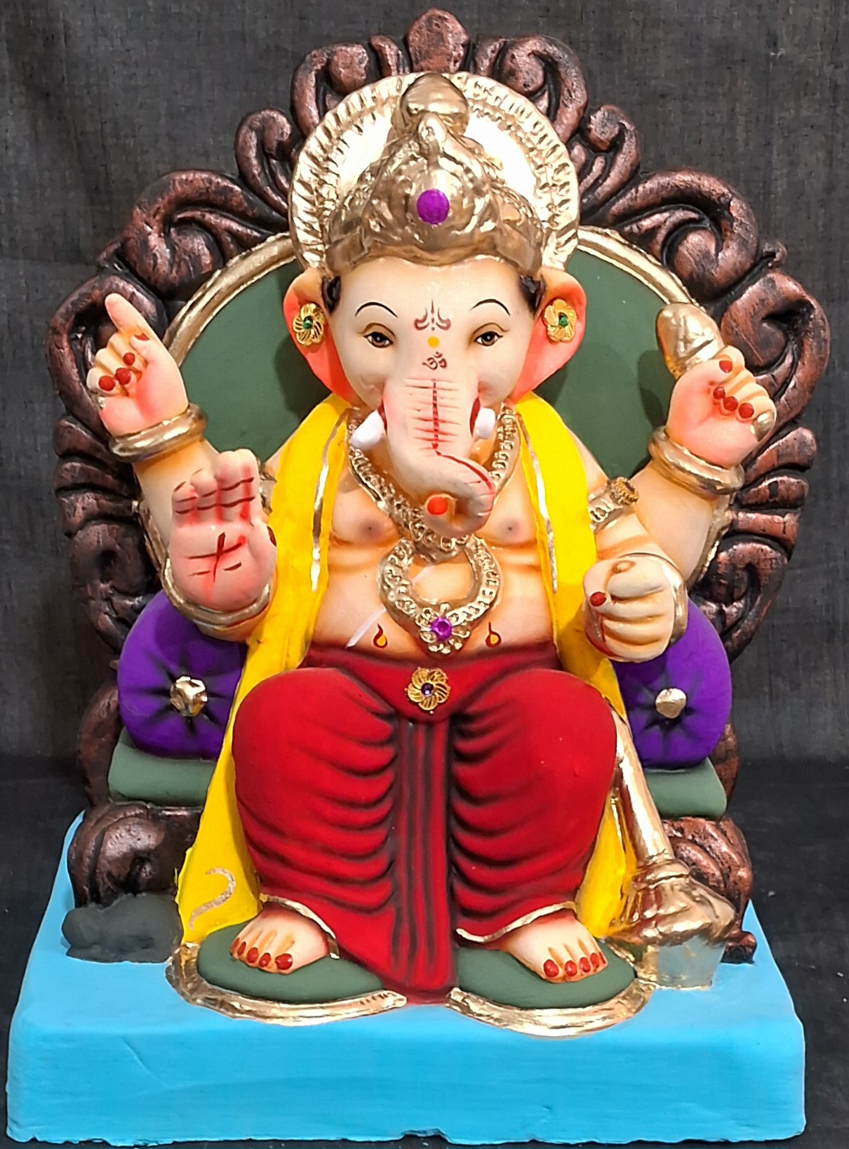 C-लालबाग-लाल